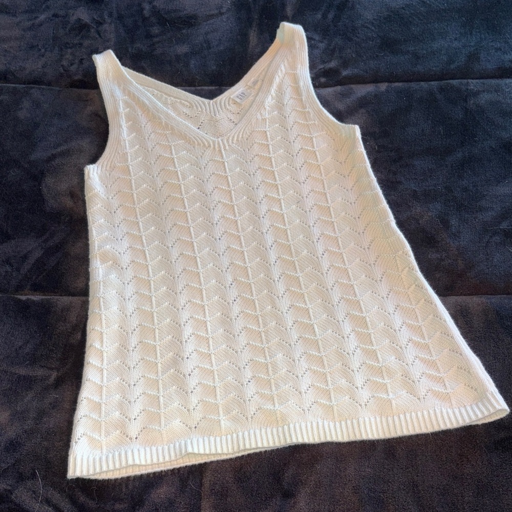 Gap Knit V-Neck Tank Top - Women white